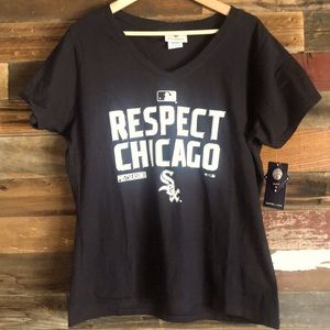 Women's Fanatics XL Chicago White Sox V-Neck NEW!!